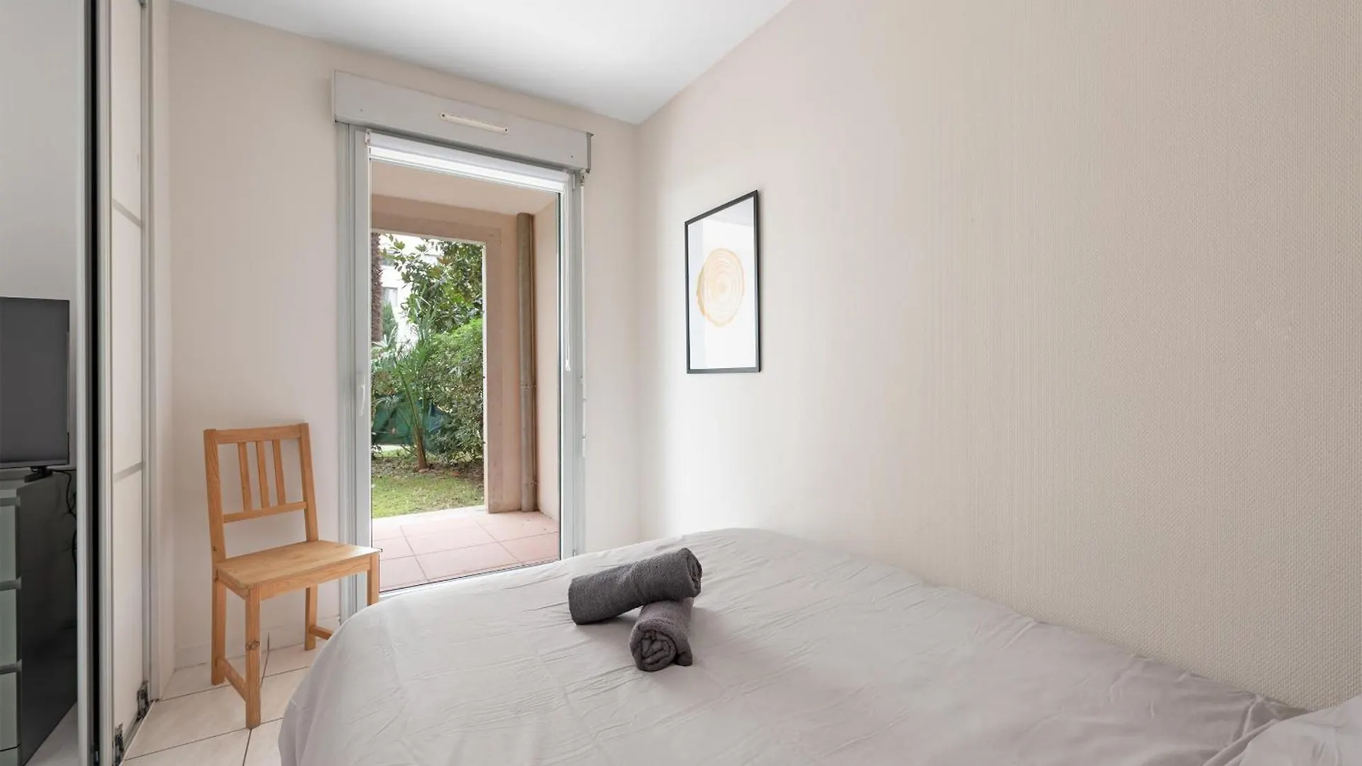 T2 Centre Ville Avec Parking Gratuit Et Jardin Toulouse 0*,  France